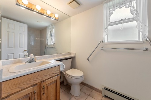7416 Jasper Crescent, Vancouver, BC 