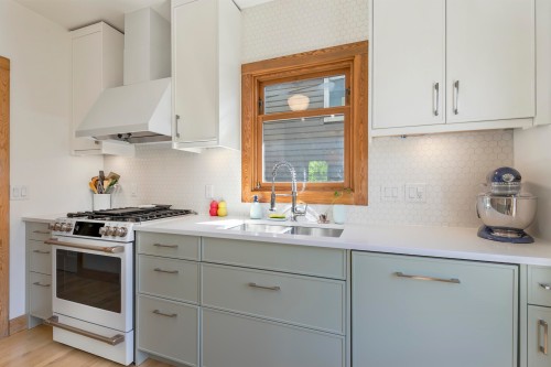 1608 Woodland Drive, Vancouver, BC 