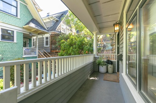1608 Woodland Drive, Vancouver, BC 