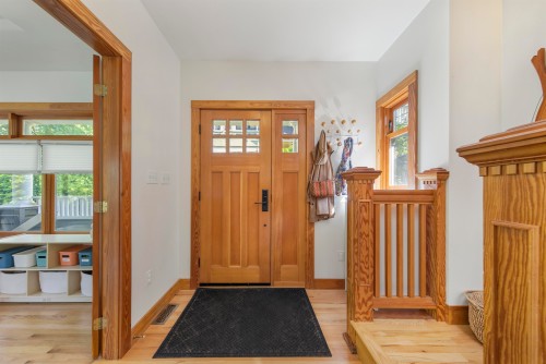 1608 Woodland Drive, Vancouver, BC 