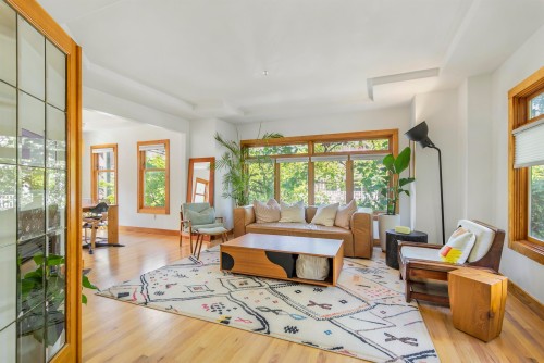 1608 Woodland Drive, Vancouver, BC 