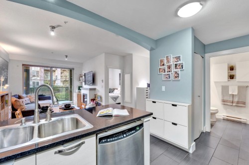 308-7478 Byrnepark Walk, Burnaby, BC 