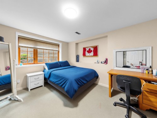 2148 Kings Avenue, West Vancouver, BC 
