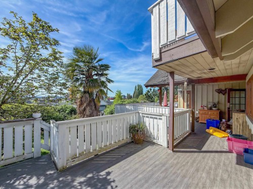 2148 Kings Avenue, West Vancouver, BC 