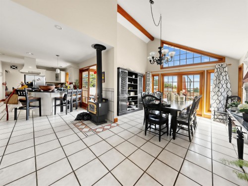 2148 Kings Avenue, West Vancouver, BC 