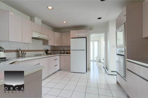 6400 Dakota Drive, Richmond, BC 