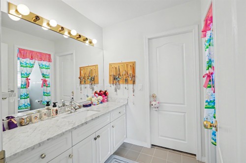 2586 Jade Place, Coquitlam, BC 
