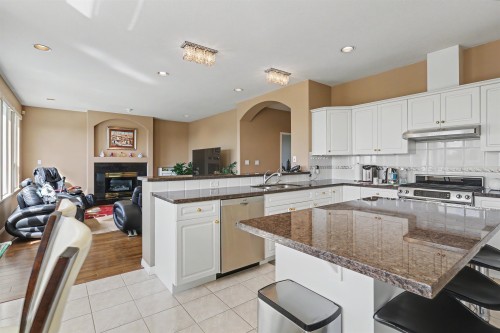 2586 Jade Place, Coquitlam, BC 