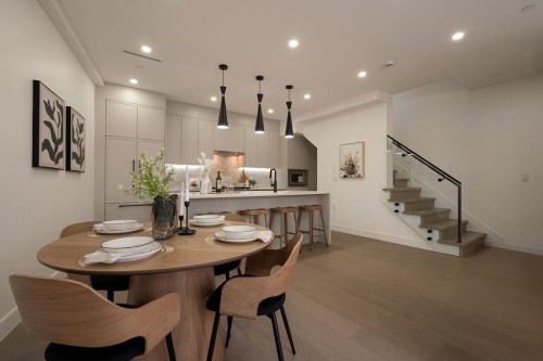 1-2282 8Th Avenue E, Vancouver, BC 