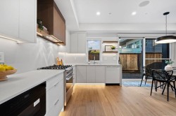1135 33rd Avenue W Vancouver, BC V6M 1A3
