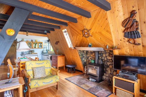 7536 Islets Place, Sechelt, BC 