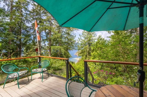 7536 Islets Place, Sechelt, BC 