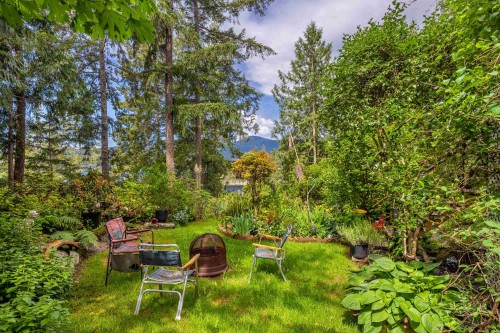 7536 Islets Place, Sechelt, BC 