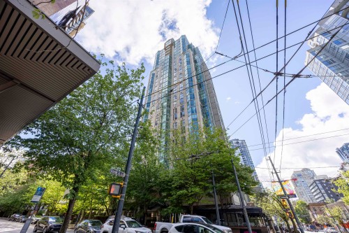 708-1188 Howe Street  Vancouver, BC V6Z 2S8