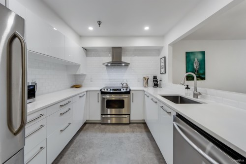 207-2288 12Th Avenue W, Vancouver, BC 