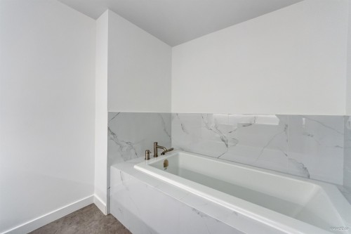 207-2288 12Th Avenue W, Vancouver, BC 