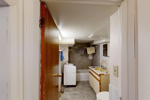 1349 14Th Avenue E, Vancouver, BC 