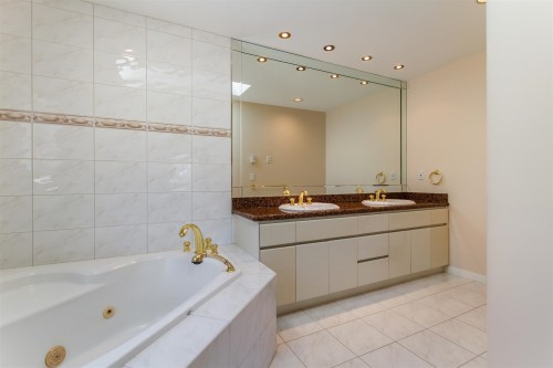 7551 Lombard Road, Richmond, BC 