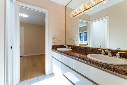 7551 Lombard Road, Richmond, BC 