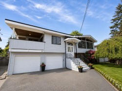 297 54th Street Delta, BC V4M 3G6