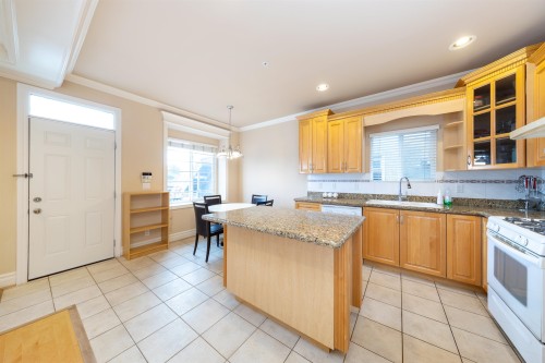 260 63Rd Avenue W, Vancouver, BC 