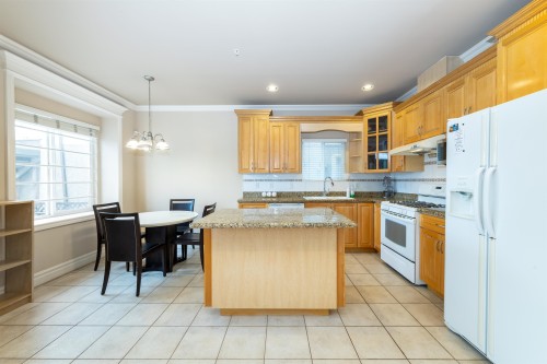 260 63Rd Avenue W, Vancouver, BC 