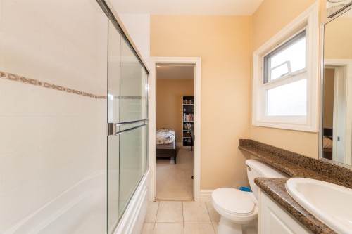 260 63Rd Avenue W, Vancouver, BC 