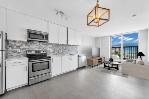 1011-66 Cordova Street W Vancouver, BC V6B 0L2