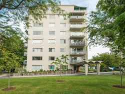 502-2409 43rd Avenue W Vancouver, BC V6M 2E6