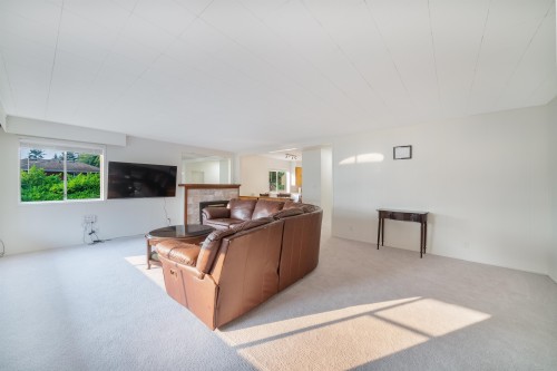 5258 Sunshine Coast Highway, Sechelt, BC 