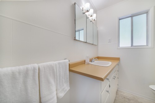 5258 Sunshine Coast Highway, Sechelt, BC 