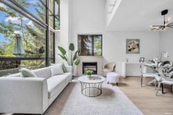 6-4178 Dawson Street Burnaby, BC V5C 0A1