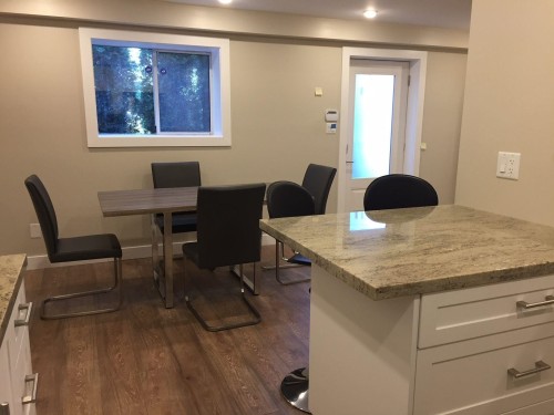 2883 Dollarton Highway, North Vancouver, BC 