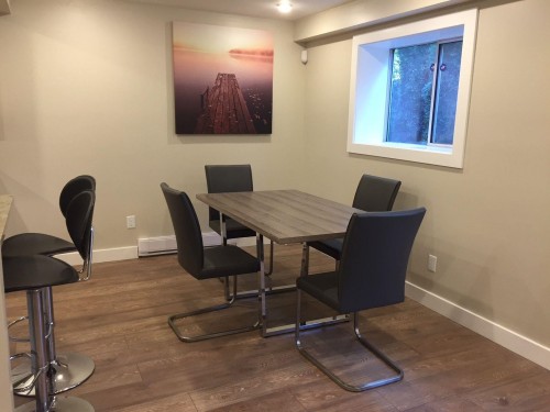 2883 Dollarton Highway, North Vancouver, BC 