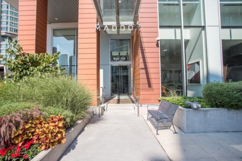 1805-1351 Continental Street  Vancouver, BC V6Z 0C6