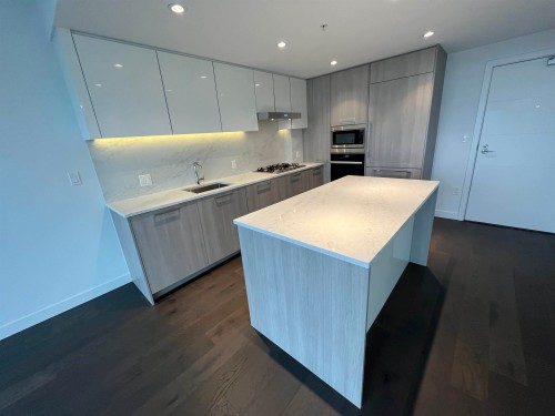 903-8199 Capstan Way, Richmond, BC 