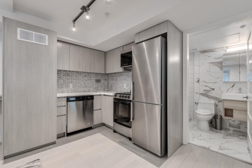1433 Haro Street, Vancouver, BC 