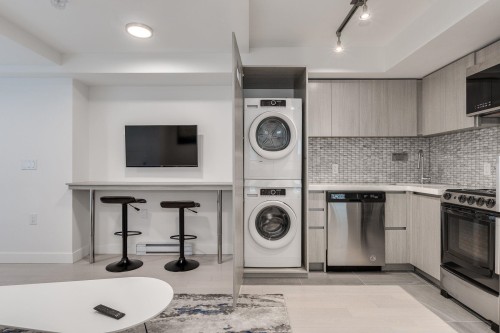 1433 Haro Street, Vancouver, BC 