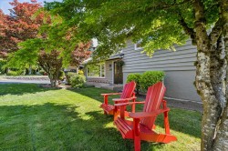 1256 Eastview Road  North Vancouver, BC V7J 1L6
