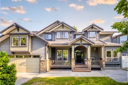 1031 Jay Crescent Squamish, BC V8B 0P2