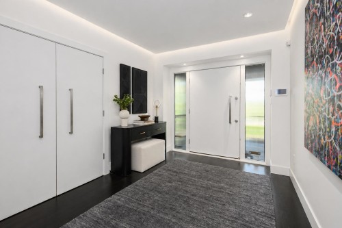 3262 1St Avenue W, Vancouver, BC 