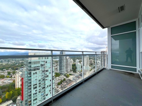3809-4670 Assembly Way, Burnaby, BC 
