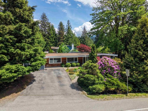 40524 Highlands Way N, Squamish, BC 