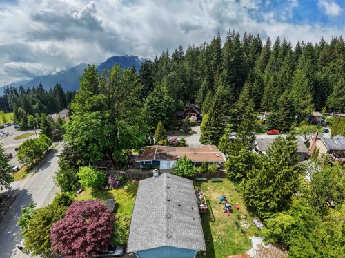 40524 Highlands Way N, Squamish, BC 