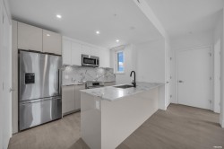 309-2250 1st Avenue E Vancouver, BC V5N 1B6
