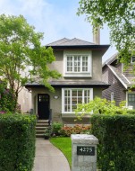 4275 14th Avenue W Vancouver, BC V6R 2X7