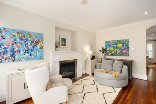 4275 14Th Avenue W, Vancouver, BC 