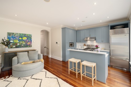 4275 14Th Avenue W, Vancouver, BC 