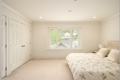 4275 14Th Avenue W, Vancouver, BC 