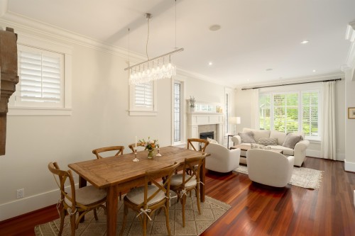 4275 14Th Avenue W, Vancouver, BC 